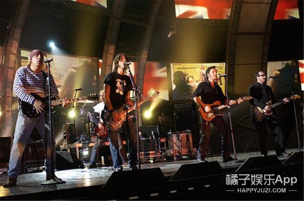 历届格莱美经典瞬间,格莱美十大震撼现场视频