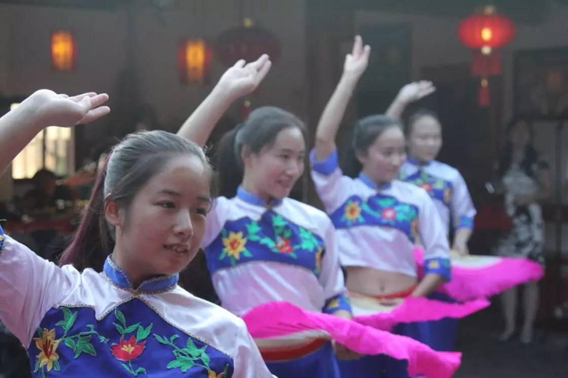 客家文化体验馆,客家五龙风情园