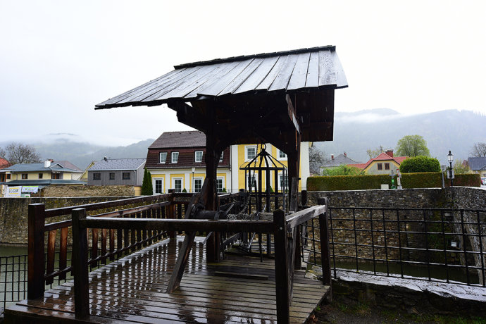 慢行克恩顿，浪回中世纪