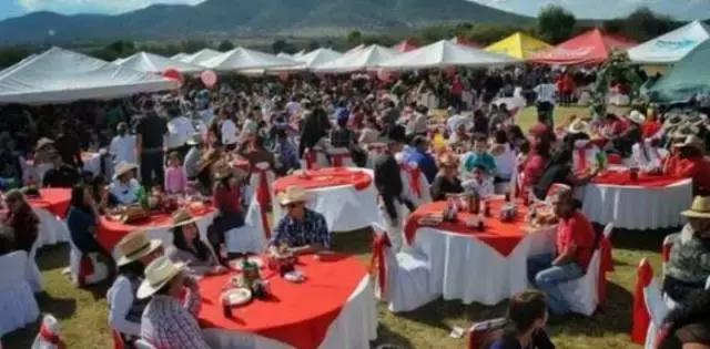 就发了一条Facebook，全国人民为她庆生