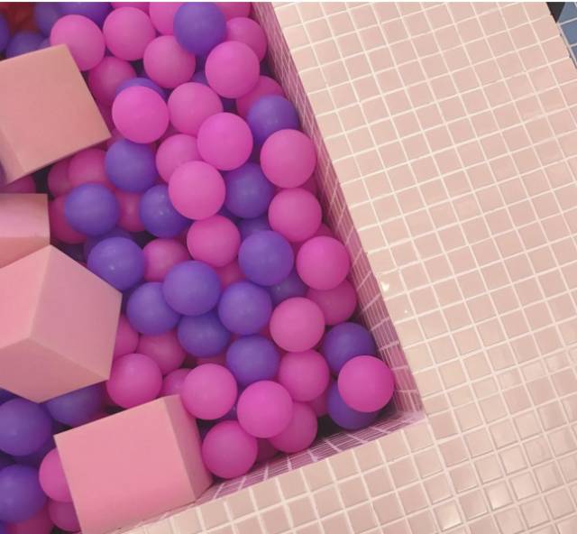 可乐、面包、地铁……都是粉色的!广州的粉色控们还等什么?