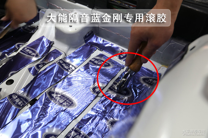 奔驰A180车内发生异响，美国大能汽车隔音有效解决