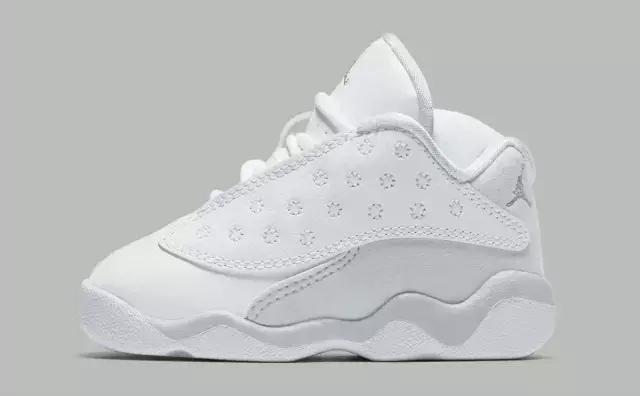 aj13鍜宎j11姣旇緝,aj11涓巃j13娴嬭瘎