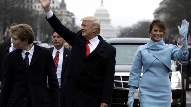 法国总统西装3千元第一夫人借LV套装穿,法国史上最省总统夫妻