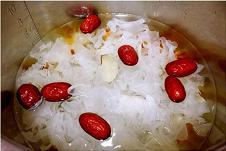 桃胶皂角米银耳糖水好喝吗,银耳桃胶皂角米有养颜效果吗