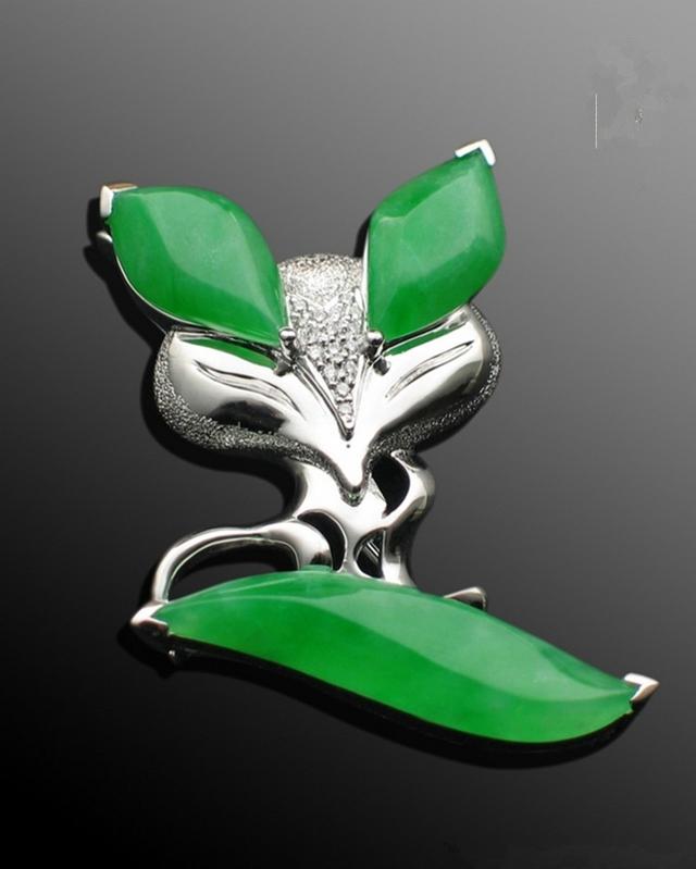 最好的翡翠是哪种玉,人养玉三年玉养人一生出自哪里