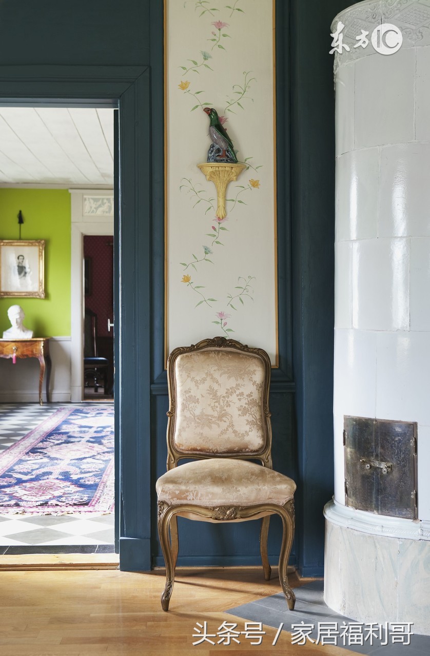 往水泥墙上用白色涂料,往石灰墙上喷碱水墙会坏吗