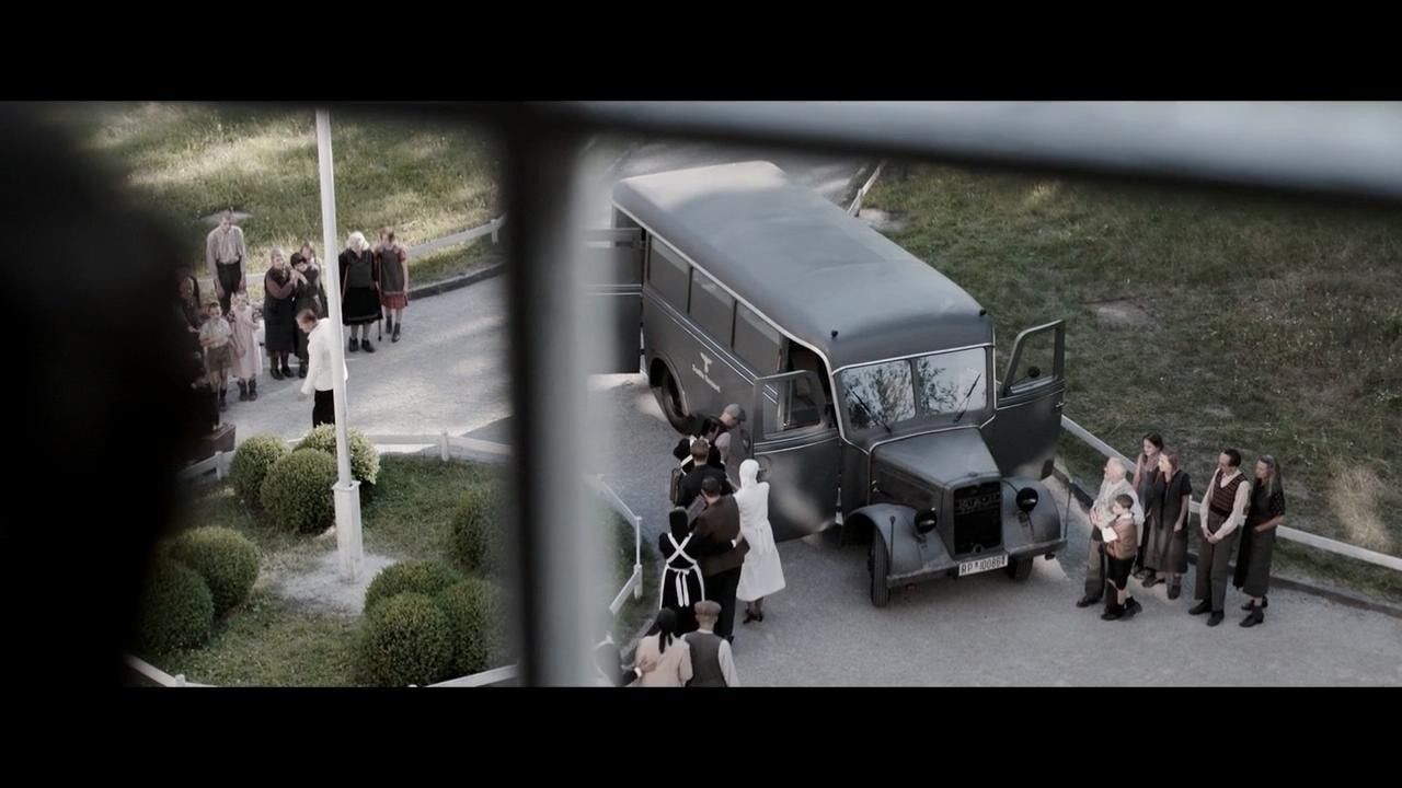 不要看太煽情的电影,不要轻易看的纪录片