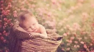 溶血性黄疸宝宝可以喝母乳吗,宝宝溶血性黄疸还可以喂母乳吗