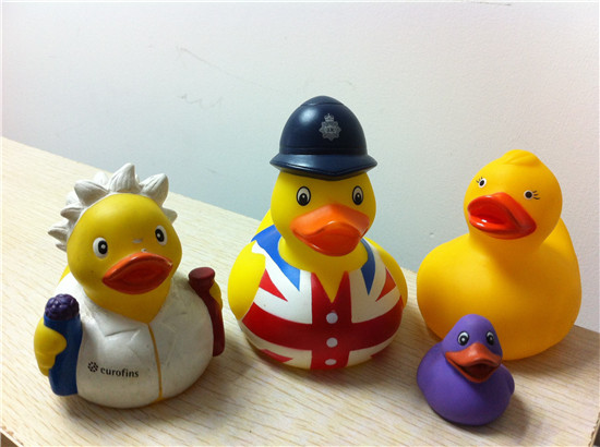 宝妈买儿童玩具注重什么,购买婴幼儿玩具注意事项