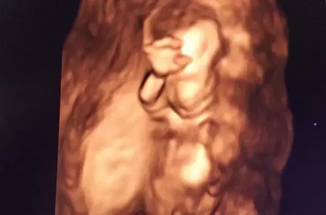 “深夜的地铁上,不只我一个人”|89条城市青年安全指南