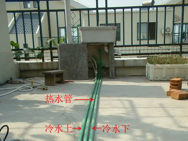 太阳能自制烧热水神器,纯净水桶自制太阳能