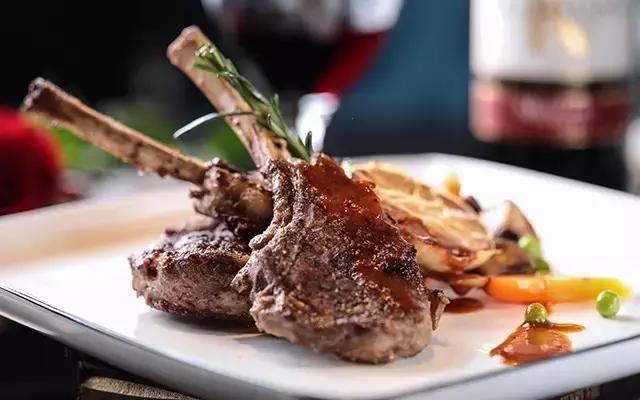 香港人均200西餐厅 (广州人均200西餐厅)