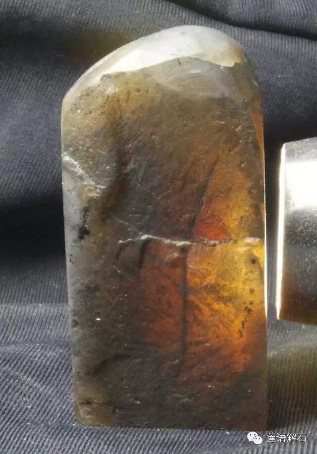 昌化田黄石与寿山田黄石哪个更好,寿山田黄石和昌化田黄石哪一种贵