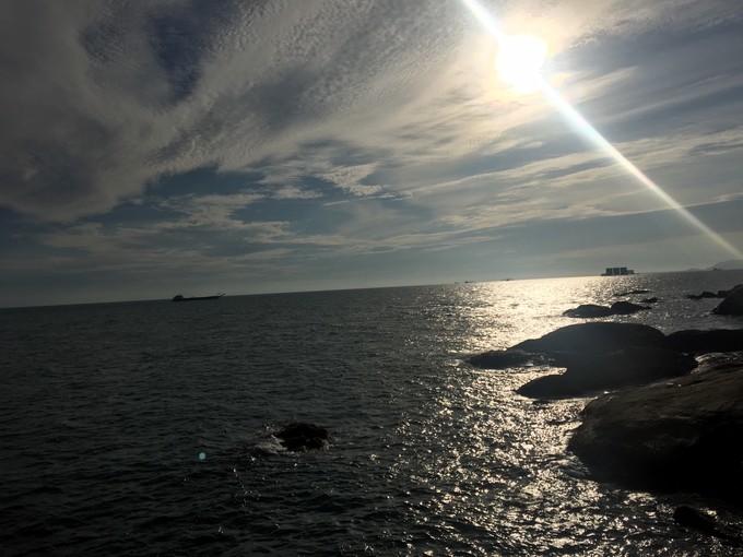 两个快乐的小阿妹神游三亚