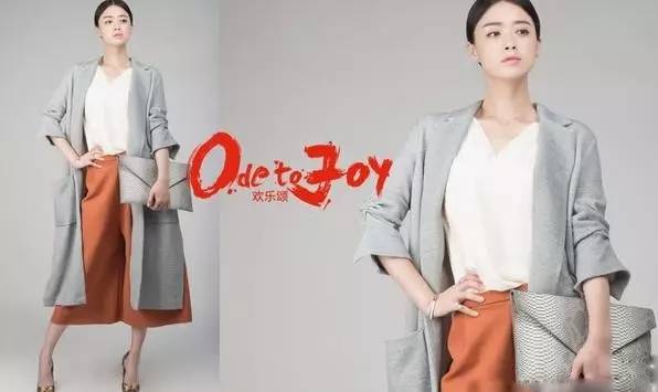 一款很适合约会时候涂的口红,当女生在涂口红