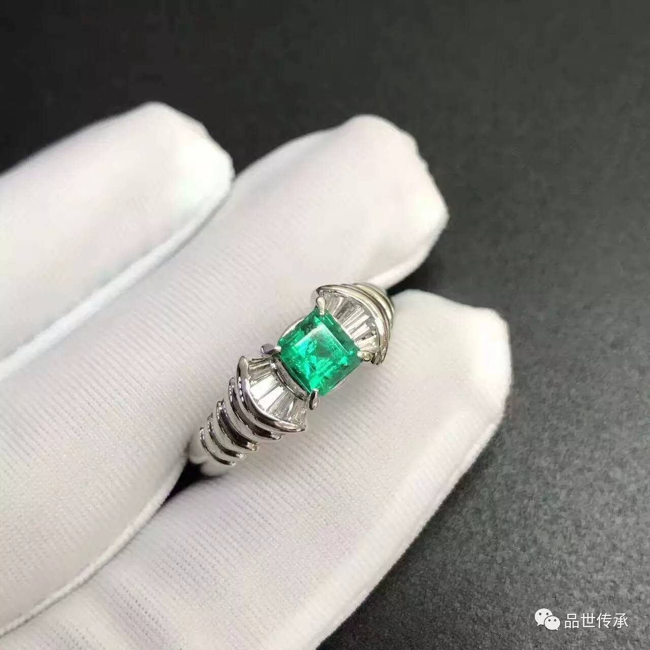 祖母绿戒指女款,祖母绿戒指