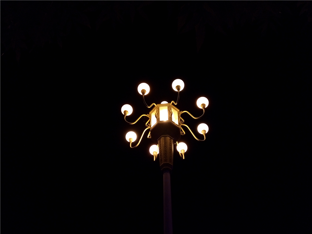 不一样的视角让你享受感官盛宴-ivviK5裸眼3D手机体验