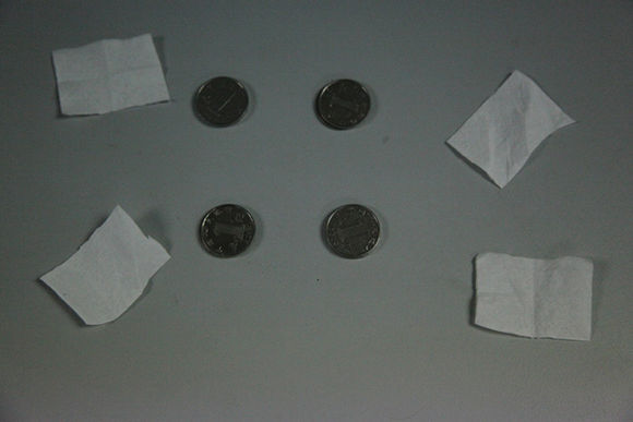 手机进水放大米里的原理,手机进水为什么放冰箱除湿呢