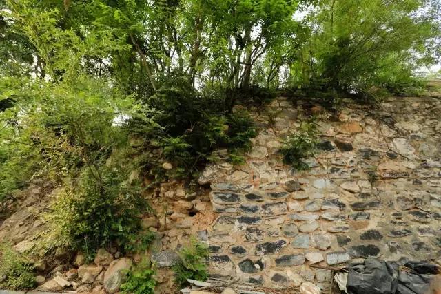 保定易县紫荆关镇坡下村,第一雄关嘉峪关景区