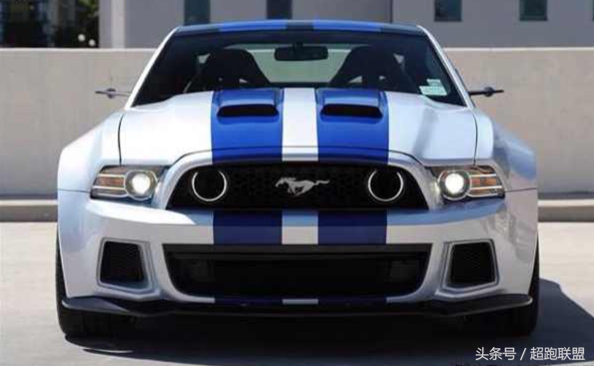 美式野马肌肉车几缸,新款2.3t福特野马