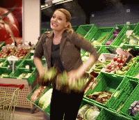 十条笑话:办公室的女人打赌:用同一套问题,打电话问她们的男人