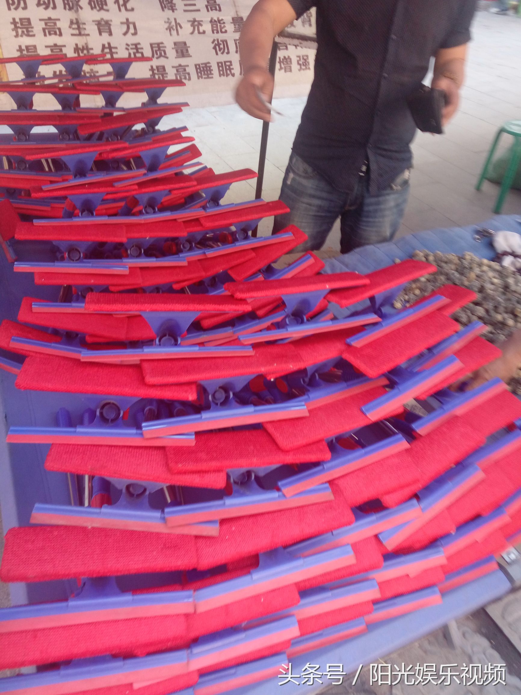 10万元新疆做什么生意好,在新疆做什么行业可以赚到钱