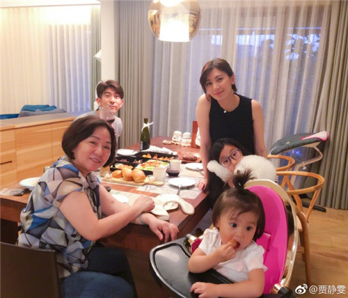 贾静雯母爱,贾静雯深情