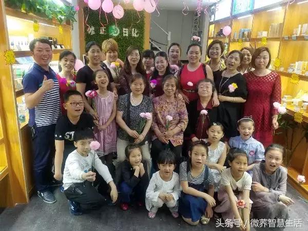 感恩母亲手工康乃馨,母亲节送妈妈什么礼物康乃馨手工