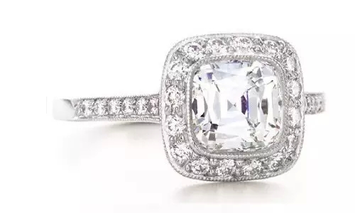 挑选钻戒的六大方法结婚必备,选钻戒要掌握的几个知识点