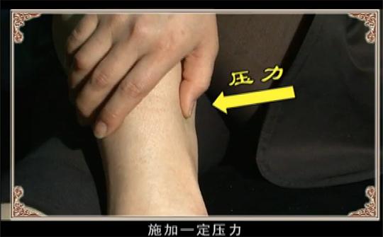 每天10分钟改善腰椎盘突出,按摩针灸可以治疗腰椎间盘突出吗