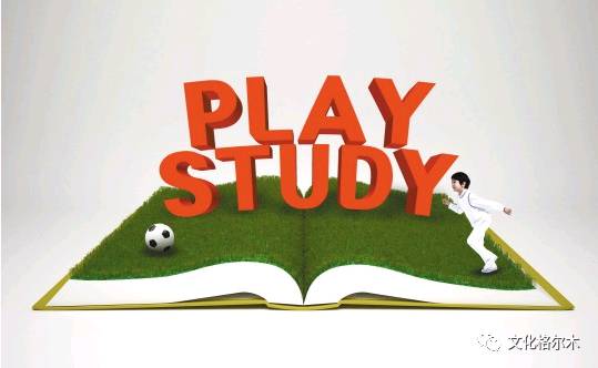 市文体广电局举行“校园足球”捐助仪式