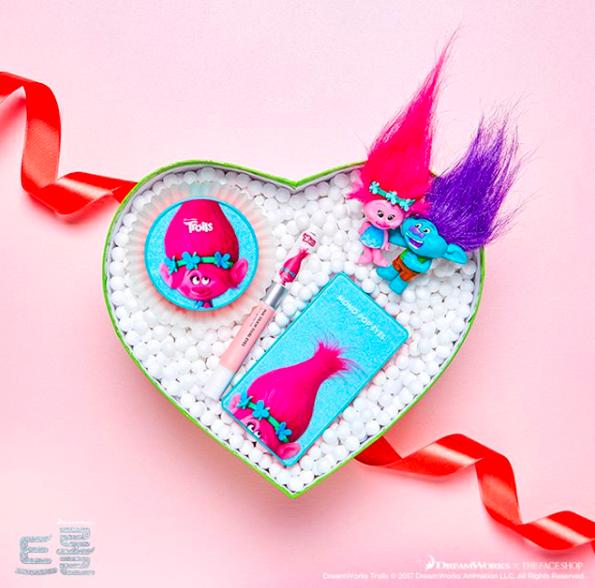 玛丽猫唇膏,dhc联名唇膏玛丽猫