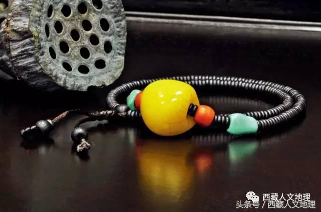 透过蜜蜡在藏地的使用,看*藏西**文化一角