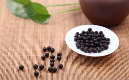 这种药丸是补肝肾的宝贝！它还能治小儿发育不良！