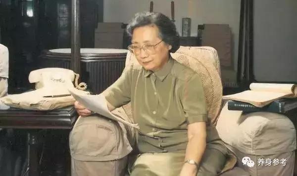 最有效通血管中药汤,老中医保持血管年轻的三种食品