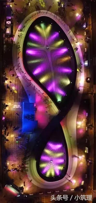 nike和led跑道,nike又一款破碎感的鞋