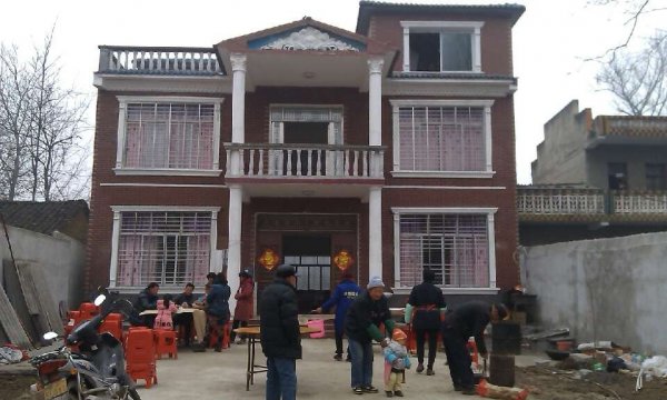 盖房的心酸和难处只有自己知道,父母盖房子的心酸感悟