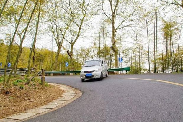 郑州日产nv200驾驶感受,日产面包车nv200试驾