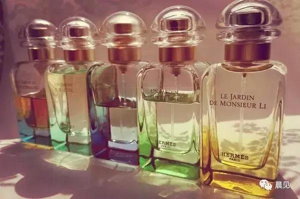 闻香识人有哪些香水,闻香识女人里提到的香水