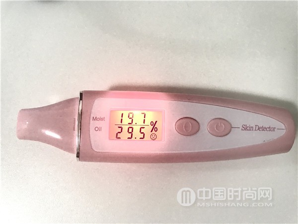 蜗牛焕颜cc霜,蜗牛亮肤无瑕修饰cc霜