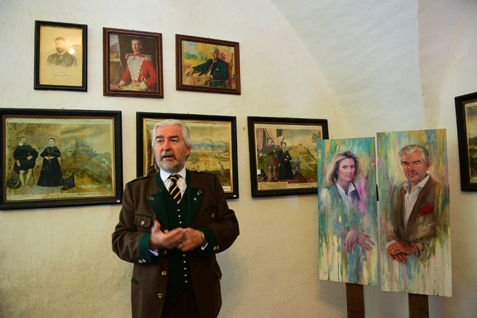 慢行克恩顿，浪回中世纪