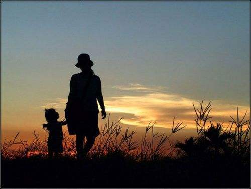 母亲节的由来及祝福语,母亲节愿天下所有的母亲身体健康