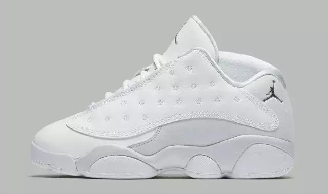 aj13鍜宎j11姣旇緝,aj11涓巃j13娴嬭瘎