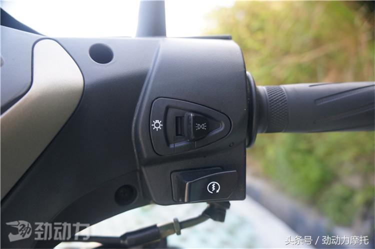 贝纳利弯梁rfs150i可以装尾箱吗,贝纳利弯梁rfs150i测评