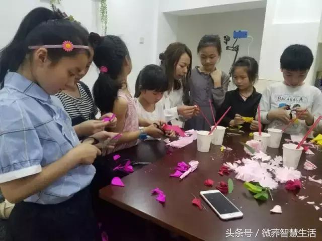 感恩母亲手工康乃馨,母亲节送妈妈什么礼物康乃馨手工