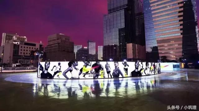 nike和led跑道,nike又一款破碎感的鞋