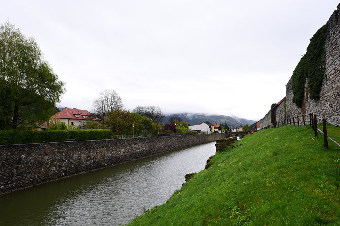 慢行克恩顿，浪回中世纪