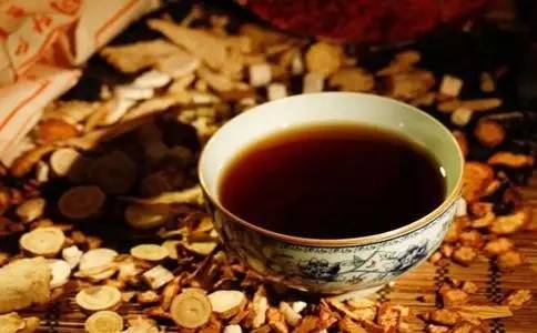 这种药丸是补肝肾的宝贝！它还能治小儿发育不良！