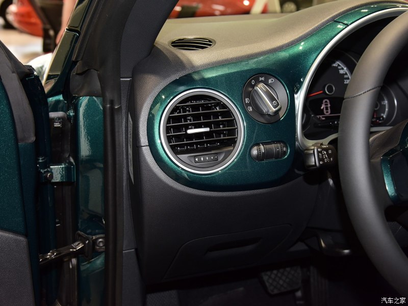 进口大众甲壳虫二手车多少钱,原装进口甲壳虫2023款落地价